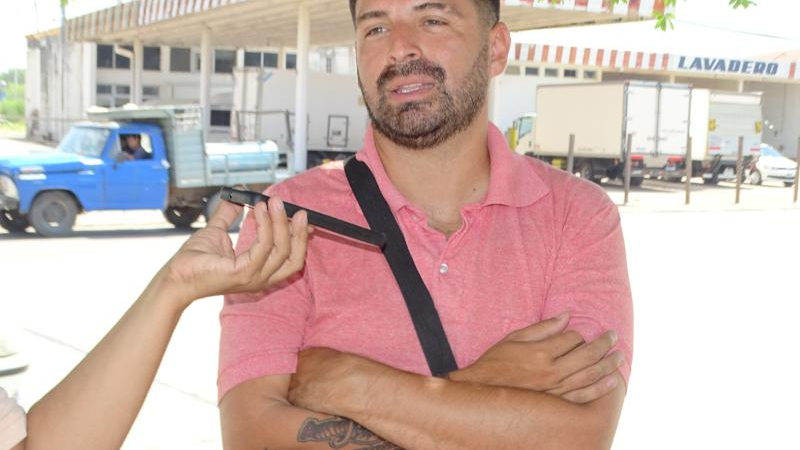 Peluquero expone persecución municipal, tras recibir una multa por $284.000