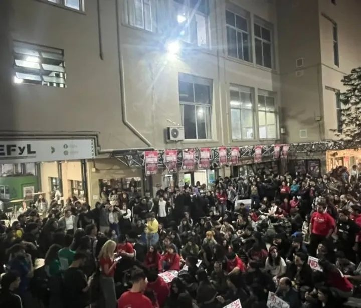 estudiantil.jpg