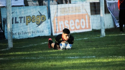 Sarmiento busca hacerse fuerte de local ante Atenas de Río Cuarto