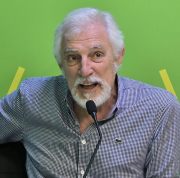 Garcia Solá.jpg