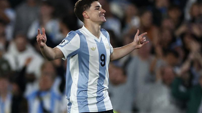 Argentina gana rodaje y ensaya variantes pensando en el Mundial