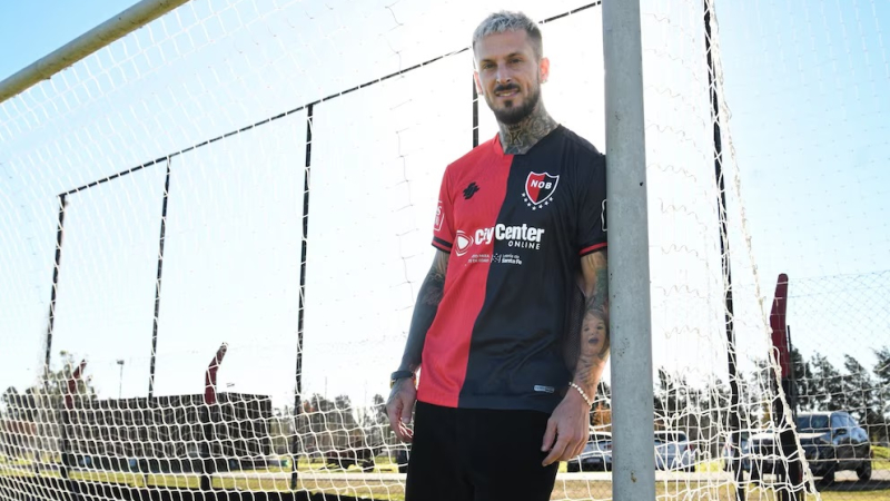 Darío Benedetto rescindió su contrato con Newell’s: fin anticipado de un ciclo sin goles