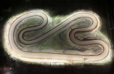 La noche de Sáenz Peña brilla con el karting