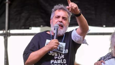 Fabián Grillo, el padre del fotoperiodista Pablo Grillo, herido por un gendarme el 12 de marzo NA.jpg