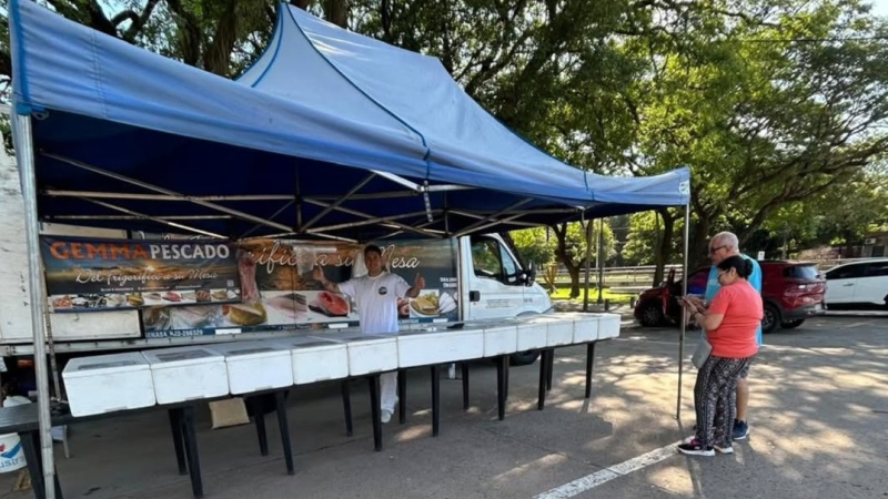 Feria de pescado de mar durante el fin de semana
