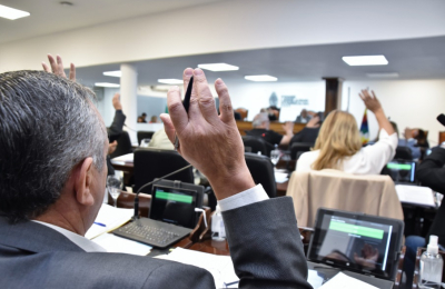 Todo por construir en la Legislatura, tras un complejo 2025