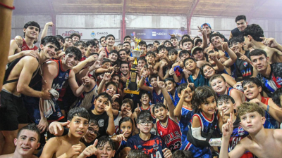 Toledo: "Hasta el último minuto que juegue al básquet será en Villa San Martín"