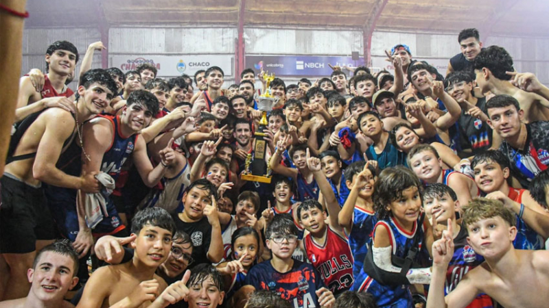 Toledo: "Hasta el último minuto que juegue al básquet será en Villa San Martín"