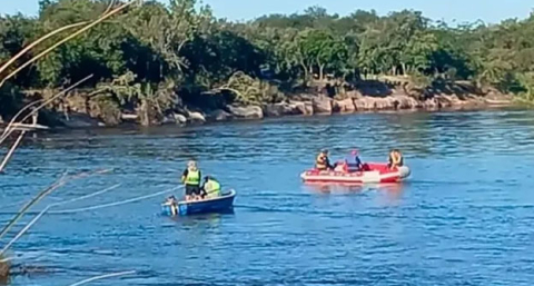 Murieron dos hombres tras salvar a un bebé que había caído al río