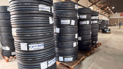 El puerto concretó nueva importación de cubiertas para vehículos de gran porte