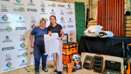 Corvina- entrega de indumentaria y equipamiento técnico al personal de logística (2).jpeg