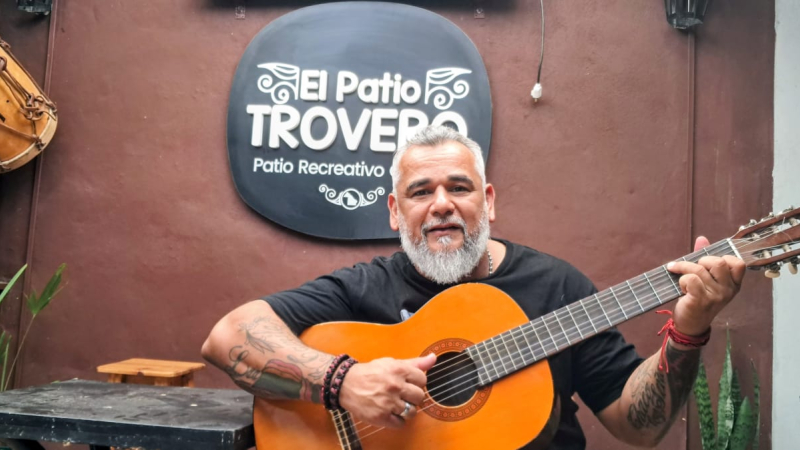 Humberto Falcón y "Chaco" Andrada en El Patio Trovero