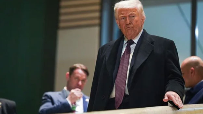 Trump aparece complicado en presunto abuso sexual de una menor