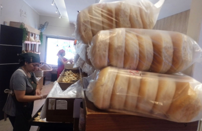 Panaderías aplicaron subas de hasta 15 % en el precio del pan