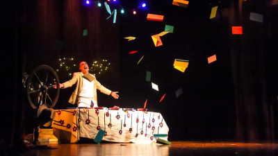 Mauricio Dayub: "El teatro que hago va directo al corazón"