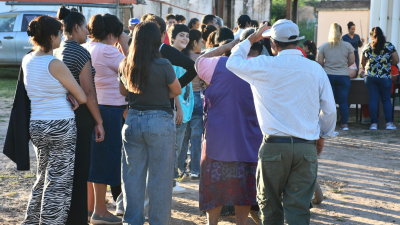 Médicos de varias especialidades dieron atención gratuita en Fuerte Esperanza