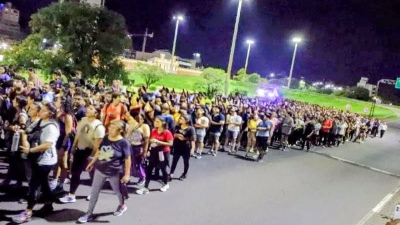 Multitudinario Vía Crucis unió Corrientes y Chaco en más de 10 horas de peregrinación
