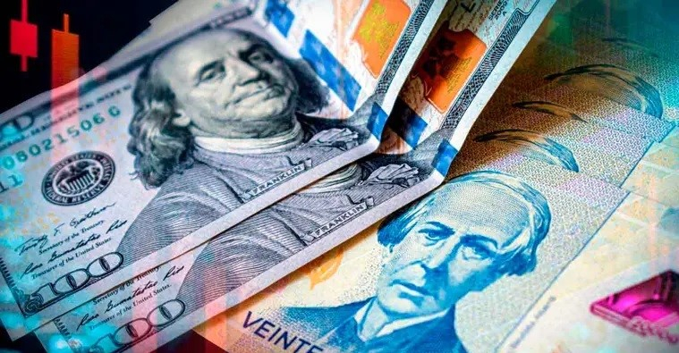 DÓLARES Y PESOS .jpg.jpeg