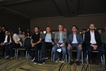 MACRI4.JPG
