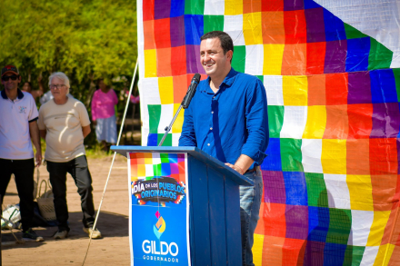 El Vicegobernador en Laguna Yema (2).jpg