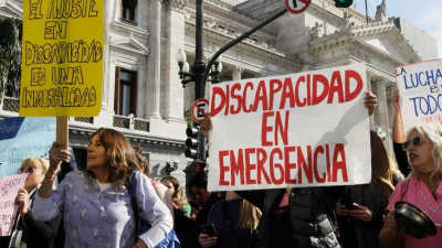 "El presidente Milei está ensañado con las personas con discapacidad"