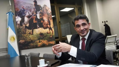"Si alguien intenta reestatizar, será carísimo y el país enfrentará sanciones internacionales"