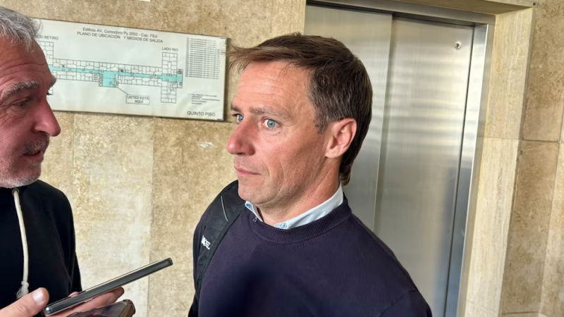 Testigo dijo que Adorni pagó USD 245.000 para refacciones en la casa del country