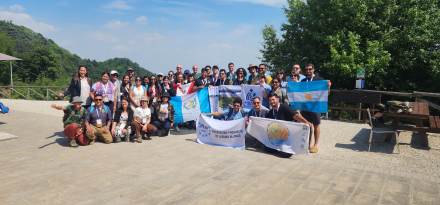 Graduado de la UPLaB participó de Foro Mundial (3)