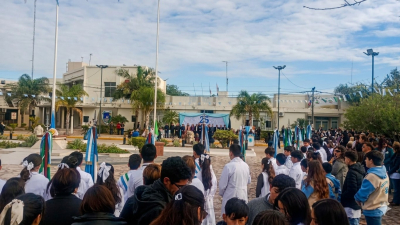 La comunidad de Las Breñas honró la historia argentina de 1810