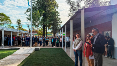 El municipio de Avia Terai terminó la remodelación del Colegio Secundario 27 y se lo entregó a Educación