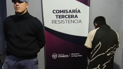 Lo descubrieron en plena madrugada haciendo un boquete para entrar a un local gastronómico