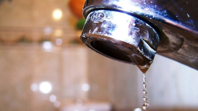 Una falla mecánica redujo el caudal de agua en amplios sectores de la ciudad