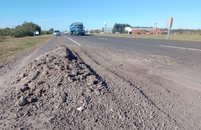 Bacheo de la autovía 16: se reparó sólo un tramo y por ahora se frenaron los trabajos