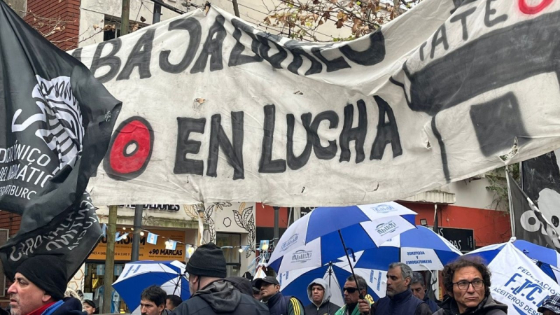 Trabajadores denuncian provocaciones patronales en vísperas de fallos clave