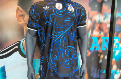 La pasión por la Selección disparó la venta de camisetas y ropa de abrigo