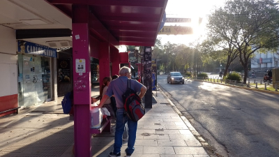 Siguen las negociaciones para restablecer el servicio de las líneas que dejaron de circular