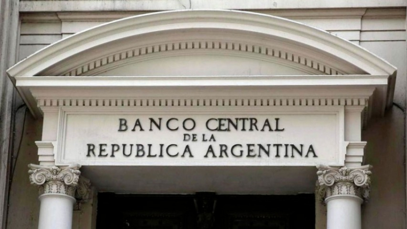 "Milei busca que su personal continúe al frente del Central más allá de 2027"