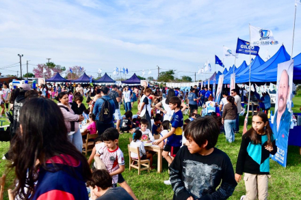 Familias del barrio Lisbel Rivira compartieron festejos por el Mes del Niño (4)