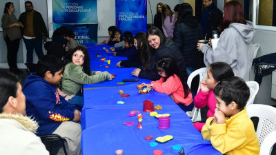 Taller de cerámica para motricidad fina y socialización