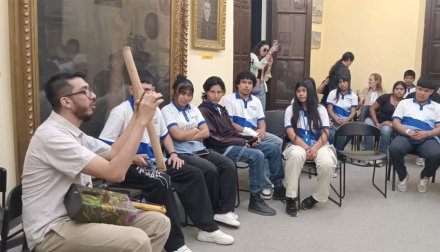 Estudiantes-del-barrio-Namqom-participaron-de-un-encuentro-intercultural-en-el-Museo-Histórico-y-Regional5