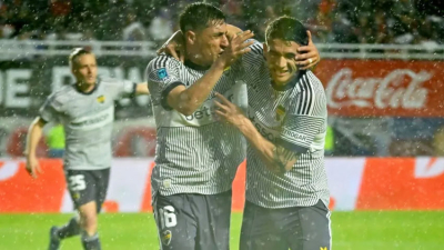 Boca edificó su victoria ante San Lorenzo con presión, circulación y efectividad