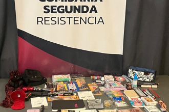 Los atraparon robando en un bazar y tenían productos que serían de otros comercios