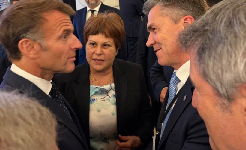 Zdero acompañó a Milei y saludó a Macron en París