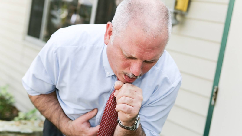 La tos persistente puede revelar una enfermedad que deja cicatrices en los pulmones
