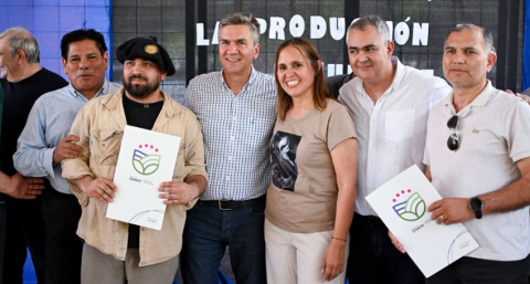 Zdero encabezó el traslado de las cabras destinadas a Dubái