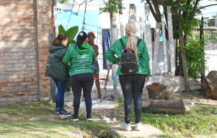 Personal del municipio de Resistencia relevó la situación de residentes próximos a lagunas