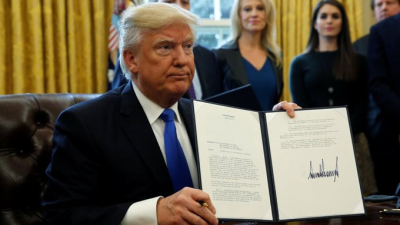 Trump se prepara para lanzar su muro en la frontera con México