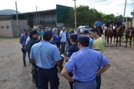 POLICIAS-DOS.jpg