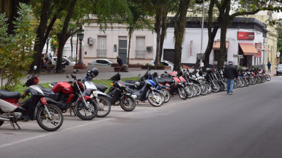Cómo estacionar correctamente las motos