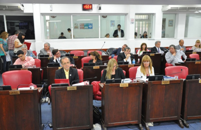 El gobernador abre hoy el período de sesiones ordinarias y ratificará la necesidad de contar con el Presupuesto
